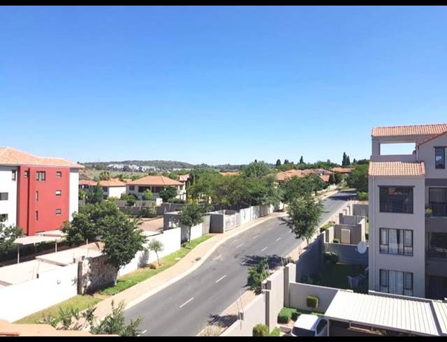 2 BEDROOM DUPLEX FOR SALE IN LONEHILL
